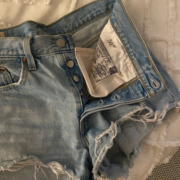 Levi’s 501 shorts - Picture 2 of 5